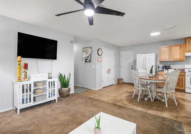 4th image of 5803 Tryton Cir, Pensacola, FL 32526 | MLS# 687606