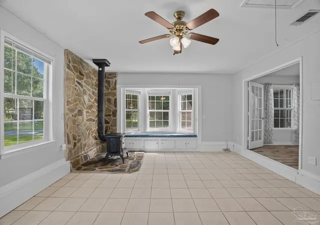 Photo 4 of Single family home for sale at 7408 Stiller Lake Rd, Pensacola, FL 32526 | MLS# 683543 | Listing updated on 2026-09-04