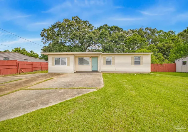 Photo 3 of Sale Pending at 5306 Bristol Ave, Pensacola, FL 32505 | MLS# 687161 | Listing updated on 2026-08-21