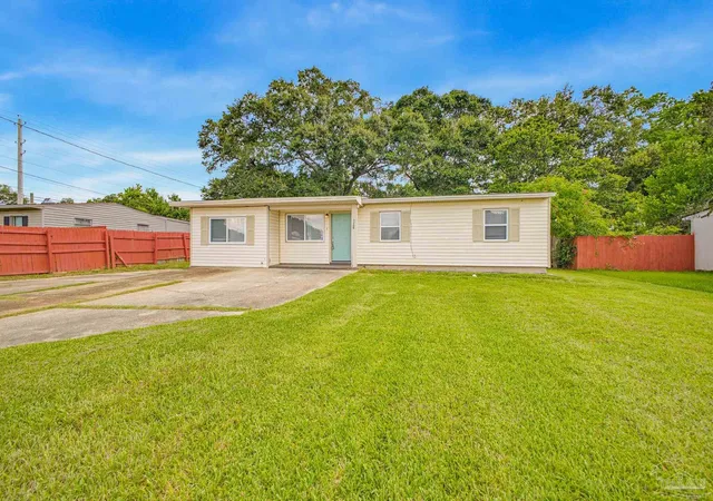 Photo 3 of Sale Pending at 5306 Bristol Ave, Pensacola, FL 32505 | MLS# 687161 | Listing updated on 2026-08-21