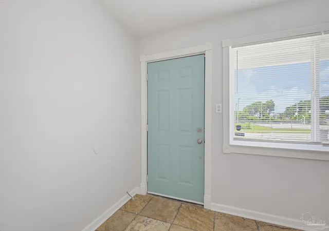 Photo 4 of Sale Pending at 5306 Bristol Ave, Pensacola, FL 32505 | MLS# 687161 | Listing updated on 2026-08-21