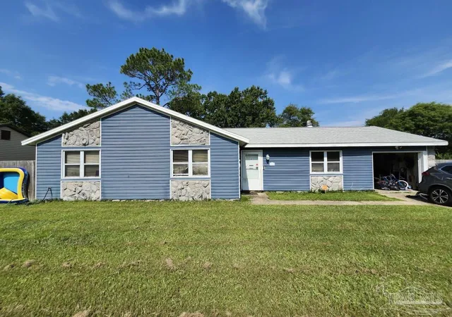 Photo 1 of Sale Pending at 4521 Pine Spring Dr, Pensacola, FL 32505 | MLS# 686992 | Listing updated on 2026-08-27
