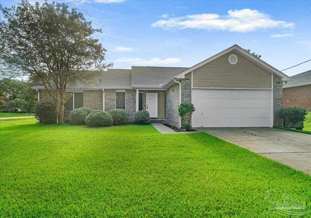 2nd image of 2531 Houston Cir, Gulf Breeze, FL 32563 | MLS# 687739
