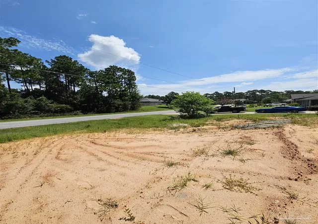 2nd image of 6633 Angle Rd, Navarre, FL 32566 | MLS# 685124