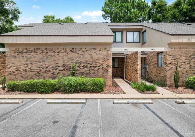 2nd image of 2820 Villager Cir, Pensacola, FL 32504 | MLS# 687033
