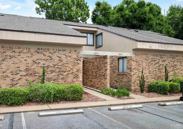 3rd image of 2820 Villager Cir, Pensacola, FL 32504 | MLS# 687033