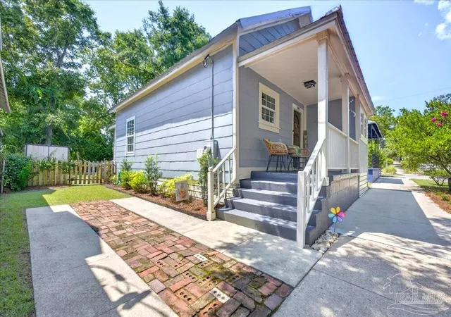 3rd image of 311 N 6Th Ave, Pensacola, FL 32501 | MLS# 687952