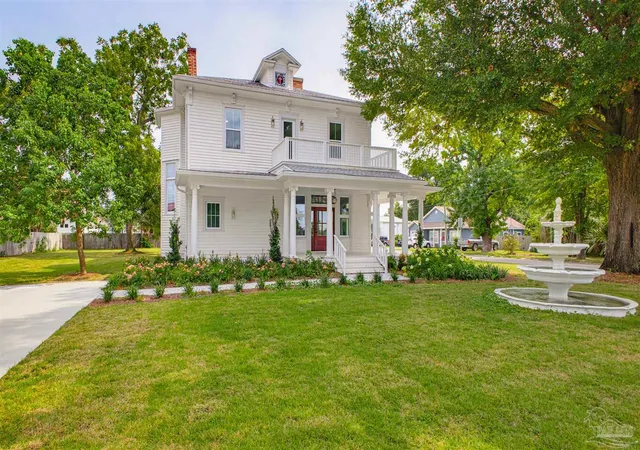image of 2808 E De Soto St, Pensacola, FL 32503 | MLS# 687214