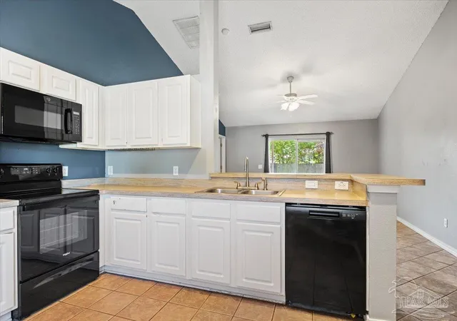 Photo 4 of Single family home for sale at 635 Saleta St, Pensacola, FL 32534 | MLS# 686964 | Listing updated on 2026-08-04