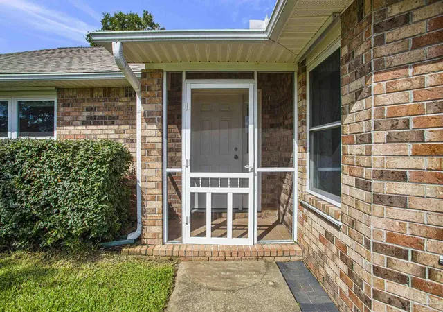 Photo 2 of Single family home for sale at 6853 Rickwood Dr, Pensacola, FL 32526 | MLS# 687340 | Listing updated on 2026-09-25