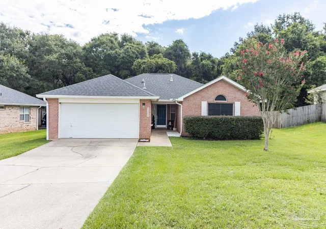 Photo 1 of Sale Pending at 1053 Brownfield Rd, Pensacola, FL 32526 | MLS# 687223 | Listing updated on 2026-09-16