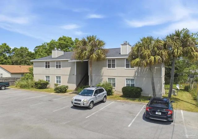 2nd image of 672 S 72nd Ave, Pensacola, FL 32506 | MLS# 681570
