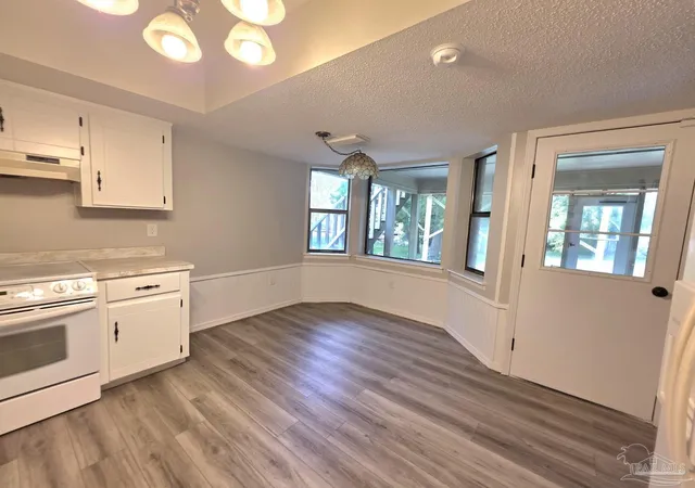 image of 550 Riola Pl, Pensacola, FL 32506 | MLS# 686076
