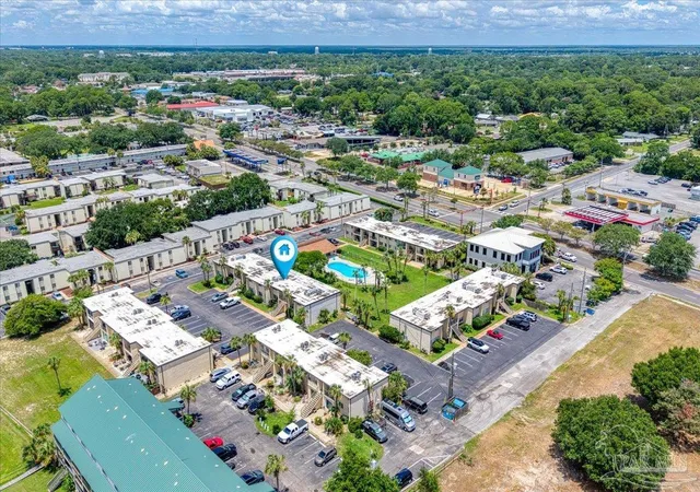 Listing Photo 4 - Condo for sale in building located at 300 NW Miracle Strip Pkwy S.w, Ft Walton Beach, FL 32548 - Unit #3B