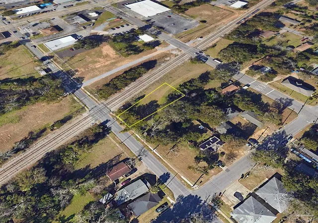 Photo 2 of Land for sale at 100 E Jordan St #18, Pensacola, FL 32503 | MLS# 686941 | Listing updated on 2026-09-17