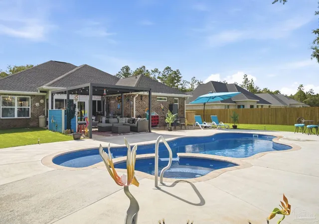 Photo 3 of Single family home for sale at 6552 Martin Rd, Milton, FL 32570 | MLS# 685954 | Listing updated on 2026-08-18