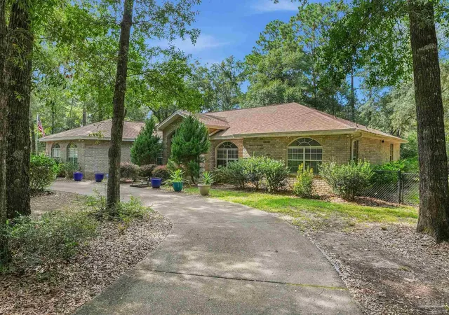 2nd image of 6932 Summit Pl, Milton, FL 32570 | MLS# 687931