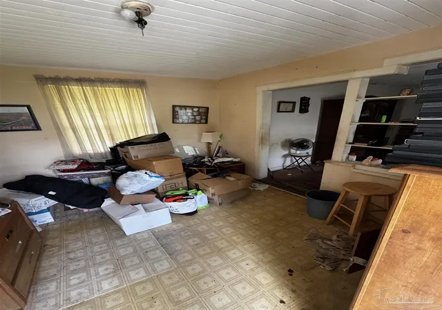 Photo 2 of Single family home for sale at 404 Frisco Rd, Pensacola, FL 32507 | MLS# 686909 | Listing updated on 2026-08-20