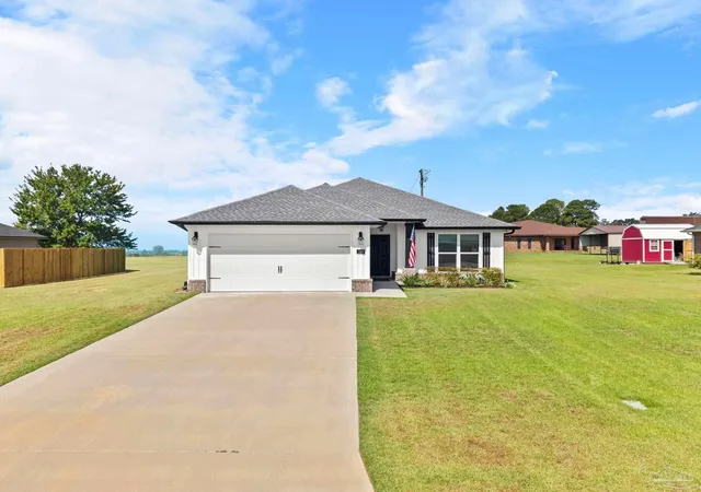 2nd image of 140 Saint Stephens Ct, Atmore, AL 36502 | MLS# 687678