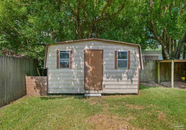 Photo 34 of Single family home for sale at 18 Cambridge Ave, Pensacola, FL 32534 | MLS# 687716 | Listing updated on 2026-09-12