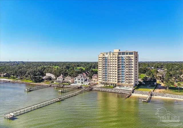 2nd image of 825 Bayshore Pkwy, Pensacola, FL 32507