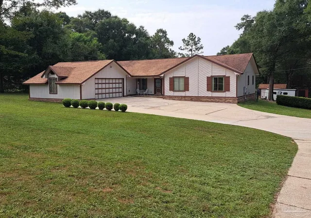 Photo 2 of Single family home for sale at 114 Thurston Pl, Crestview, FL 32536 | MLS# 686668 | Listing updated on 2026-09-03