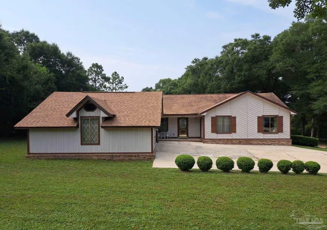 Photo 3 of Single family home for sale at 114 Thurston Pl, Crestview, FL 32536 | MLS# 686668 | Listing updated on 2026-09-03