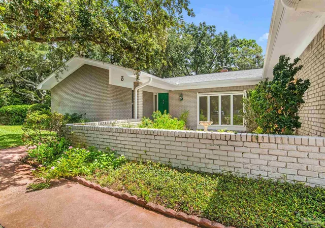 1st image of 3 Navaho Dr, Pensacola, FL 32507 | MLS# 687747