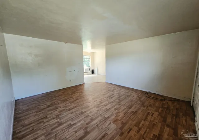 3rd image of 25 Fountain Abbey Dr, Pensacola, FL 32506 | MLS# 687642
