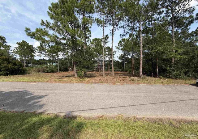 Photo 1 of Land for sale at 401n28256000e00 Bayshore Pkwy, Milton, FL 32583 | MLS# 686702 | Listing updated on 2026-07-30