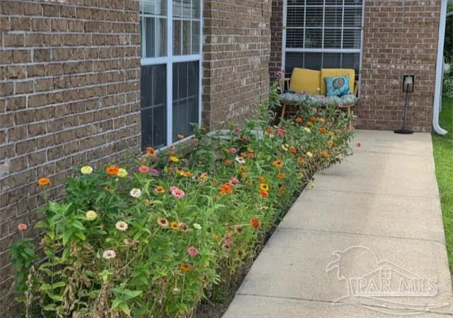 Photo 3 of Single family home for sale at 4613 Isles Dr, Pensacola, FL 32507 | MLS# 687812 | Listing updated on 2026-10-01