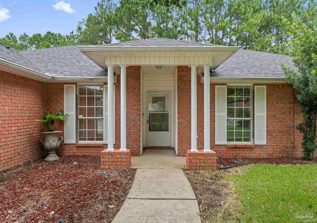 3rd image of 2028 Peregrine Ct, Pensacola, FL 32506 | MLS# 687940