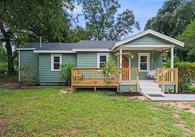 2nd image of 529 E Selina St, Pensacola, FL 32503 | MLS# 687902