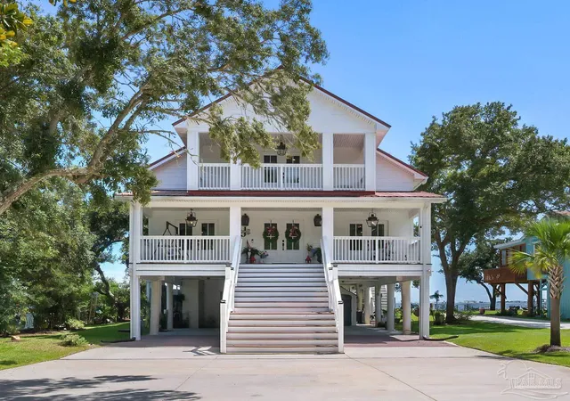 Photo 1 of Single family home for sale at 5485 Soundside Dr, Gulf Breeze, FL 32563 | MLS# 687350 | Listing updated on 2026-08-26