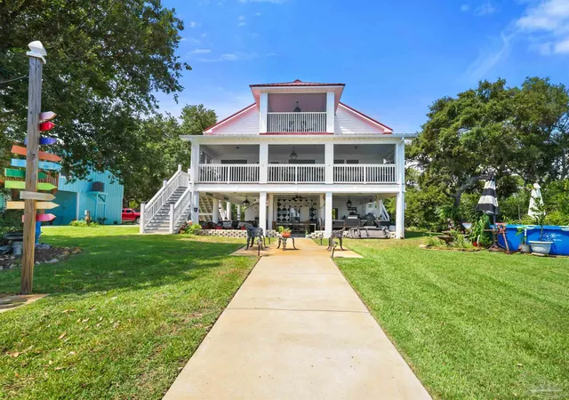 Photo 2 of Single family home for sale at 5485 Soundside Dr, Gulf Breeze, FL 32563 | MLS# 687350 | Listing updated on 2026-08-26