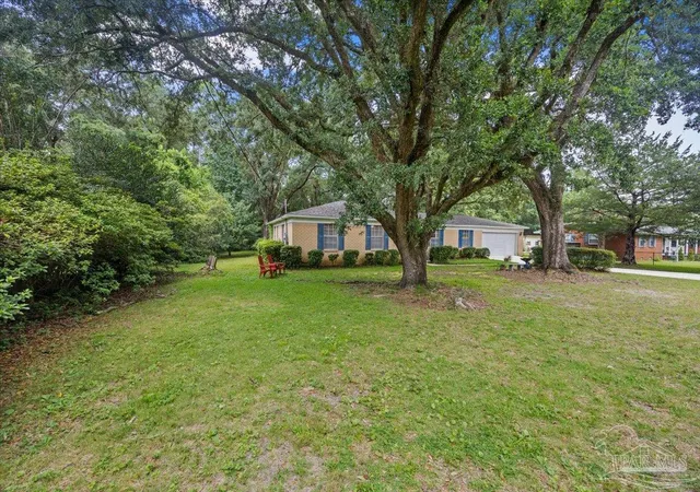 2nd image of 1825 Sandra Dr, Pensacola, FL 32506 | MLS# 687768