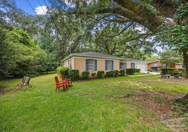 3rd image of 1825 Sandra Dr, Pensacola, FL 32506 | MLS# 687768