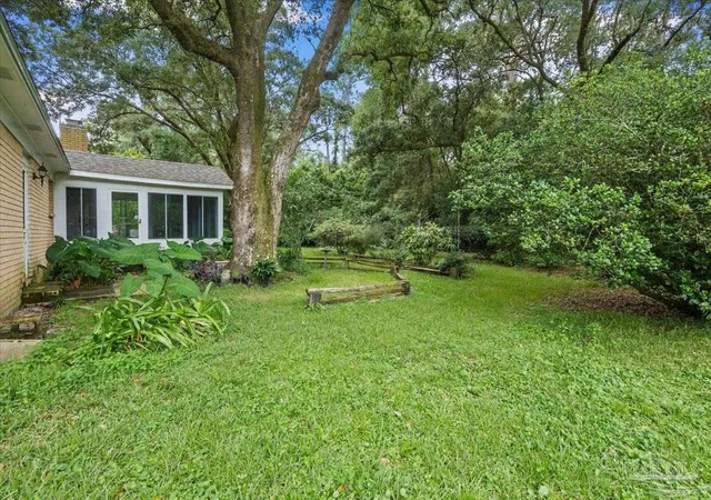 4th image of 1825 Sandra Dr, Pensacola, FL 32506 | MLS# 687768