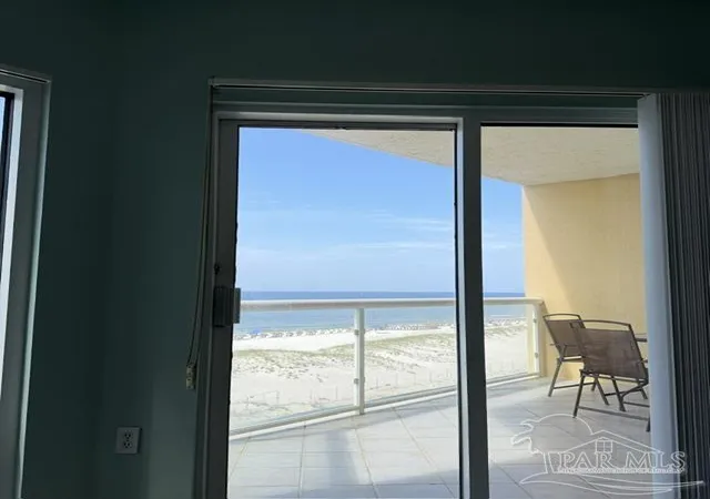 2nd image of 22 Via Deluna Dr, Pensacola Beach, FL 32561