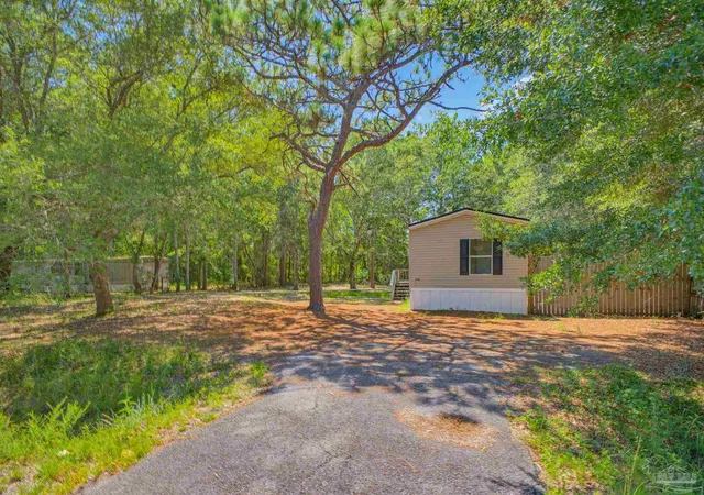 2nd image of 2981 Crittenden Dr, Navarre, FL 32566 | MLS# 687376