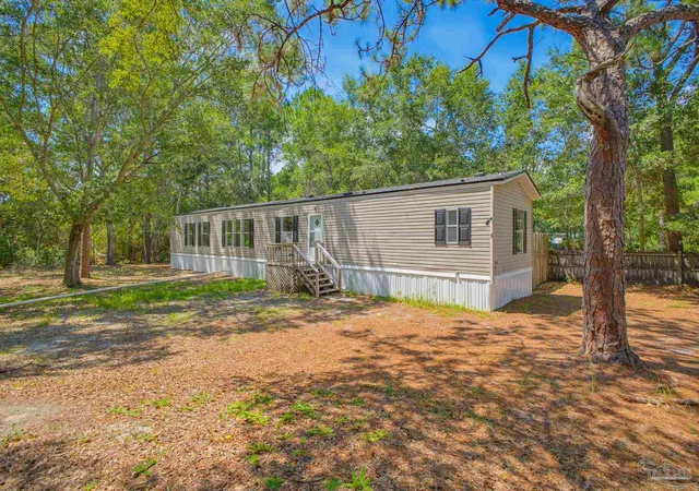 Photo 3 of Manufactured home for sale at 2981 Crittenden Dr, Navarre, FL 32566 | MLS# 687376 | Listing updated on 2026-09-18