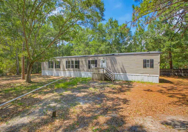 Photo 3 of Manufactured home for sale at 2981 Crittenden Dr, Navarre, FL 32566 | MLS# 687376 | Listing updated on 2026-09-18