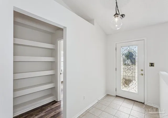 4th image of 384 Mirabelle Dr, Pensacola, FL 32514 | MLS# 687057