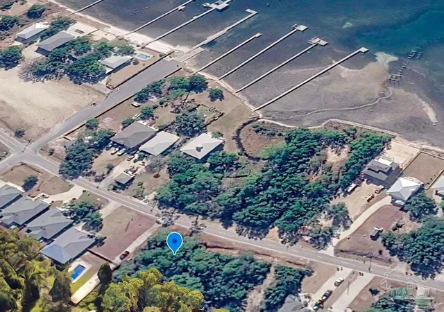 Photo 3 of Land for sale at Lot 6 Soundside Dr, Gulf Breeze, FL 32563 | MLS# 687110 | Listing updated on 2026-08-11