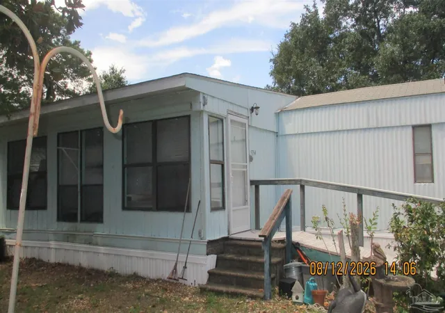 Photo 2 of Manufactured home for sale at 5354 E Bay Blvd, Gulf Breeze, FL 32563 | MLS# 687415 | Listing updated on 2026-08-27