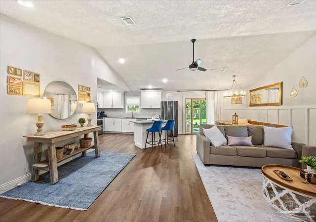 Photo 2 of Single family home for sale at 3172 Auburn Pkwy, Gulf Breeze, FL 32563 | MLS# 685718 | Listing updated on 2026-09-20
