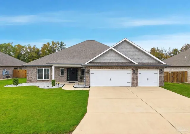 Photo 2 of Single family home for sale at 5009 Wheeler Way, Pensacola, FL 32526 | MLS# 685082 | Listing updated on 2026-08-25