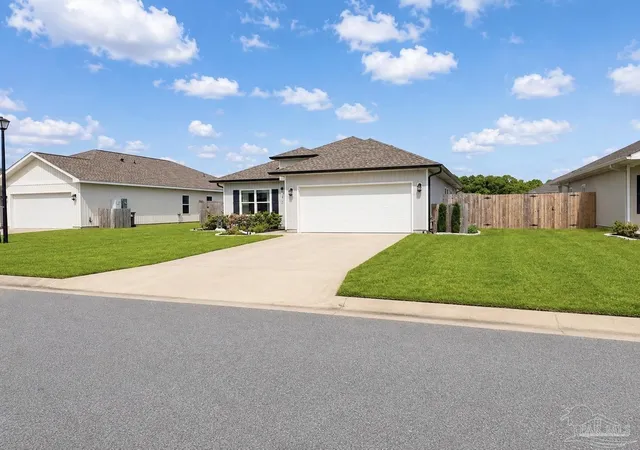 Photo 2 of Single family home for sale at 9656 Sagewood Dr, Pensacola, FL 32526 | MLS# 687269 | Listing updated on 2026-09-25