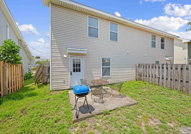 2nd image of 2138 Tom St, Navarre, FL 32566