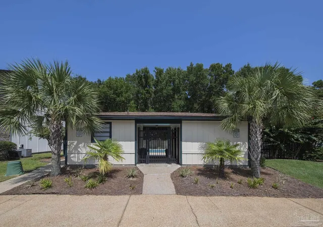 3rd image of 2299 Scenic Hwy #N3, Pensacola, FL 32503 | MLS# 687062